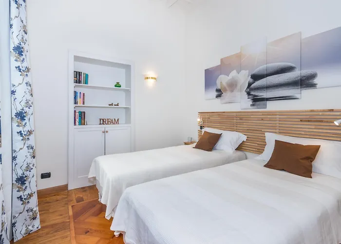 Apartment Casa Giolitti A Due Passi Da Piazza San Carlo By Wonderful Italy Turin